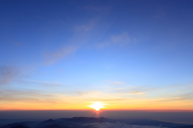 http://www.mtfuji.or.jp/img/magazine/_old/img/magazine098_travel002.jpg